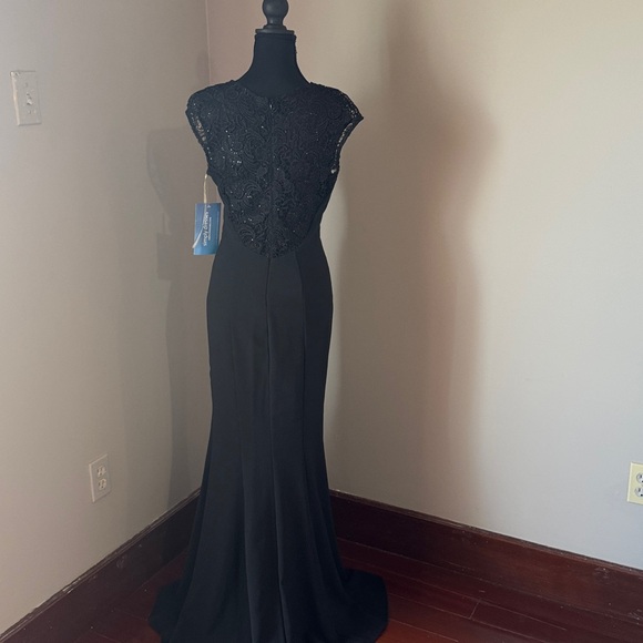 PromGirl Elegant Black Lace Dress - Picture 6 of 7